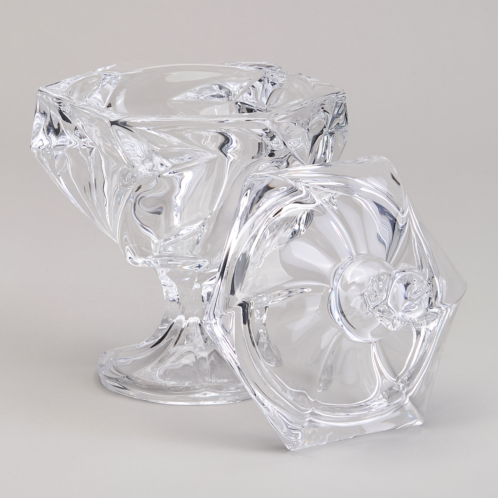 БЛЮДО С КРЫШКОЙ НА НОЖКЕ, BOHEMA, ДИАМЕТР=11, 5 СМ ВЫСОТА=16, 5 СМ