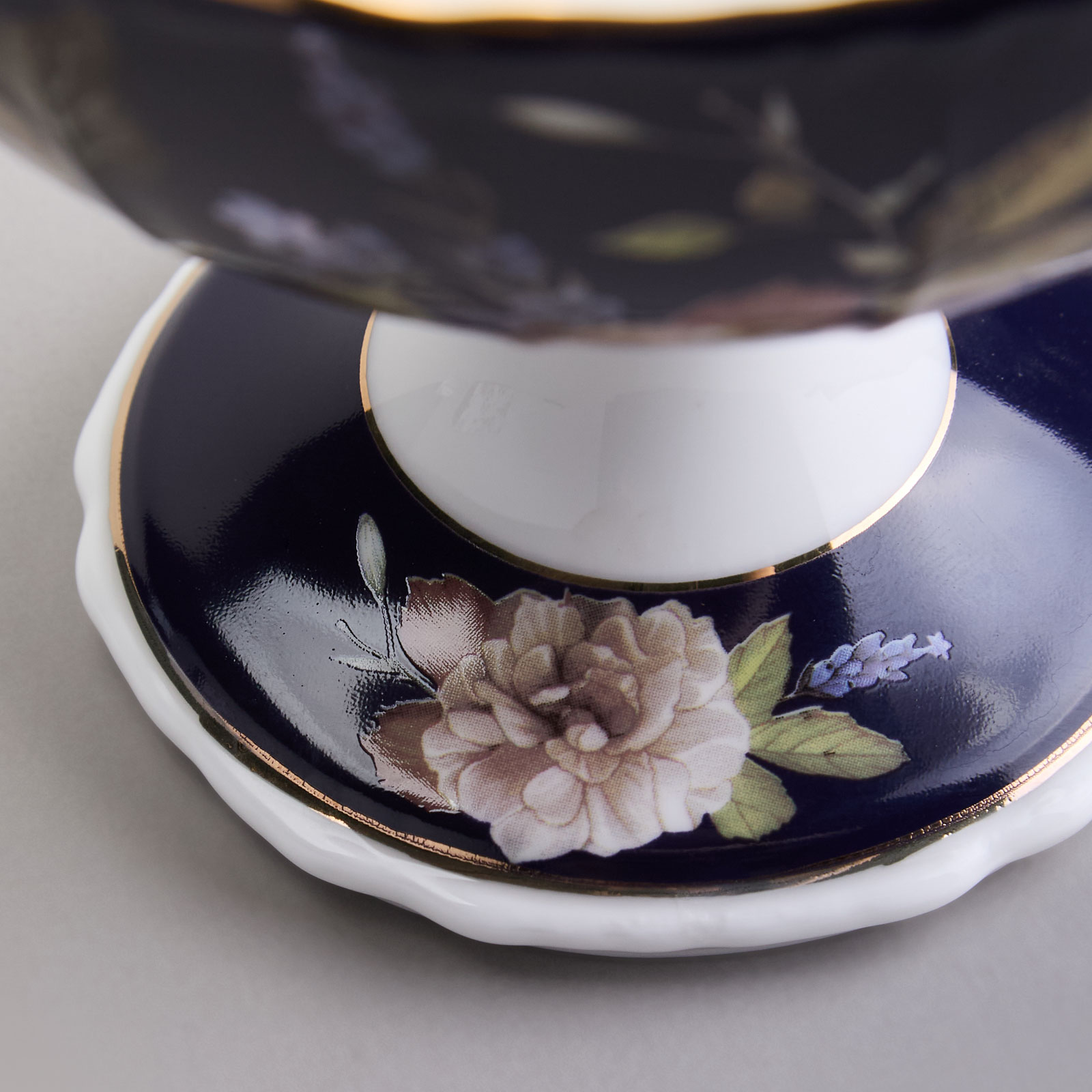 ВАЗА НА НОЖКЕ LEFARD, КОБАЛЬТ, 13*11 СМ, КОР=18ШТ.