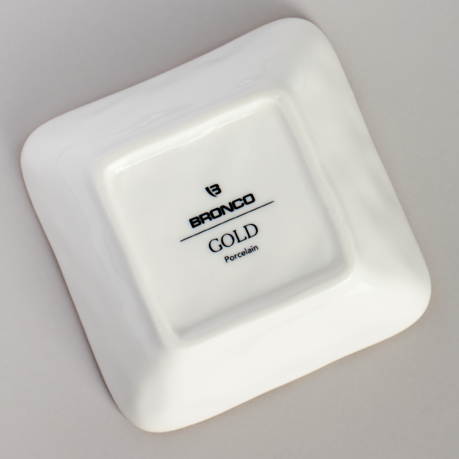 НАБОР РОЗЕТОК BRONCO, GOLD, 4 ШТ. 10*4 СМ 150 МЛ