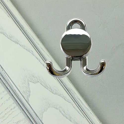 яяяКрючок мебельный Trodos "DMZ-30020" 2-рожковый, сплав ЦАМ, хром (5/50)