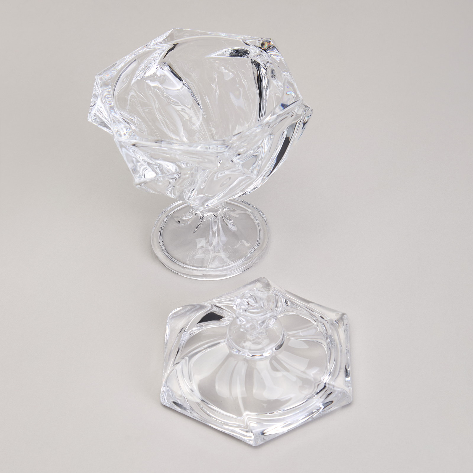 БЛЮДО С КРЫШКОЙ НА НОЖКЕ, BOHEMA, ДИАМЕТР=11, 5 СМ ВЫСОТА=16, 5 СМ