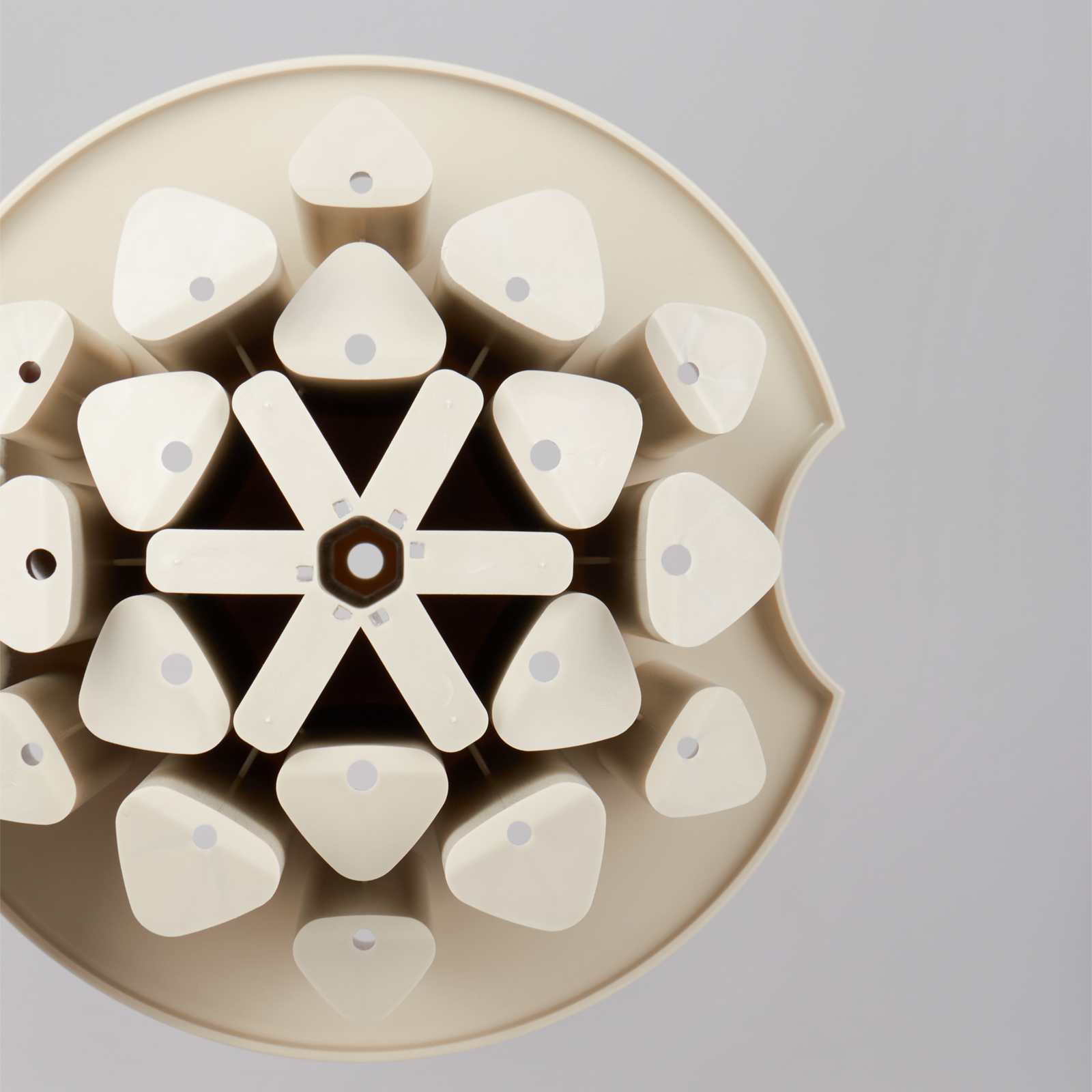 НАБОР СТОЛОВЫХ ПРИБОРОВ НА ВРАЩАЮЩЕЙСЯ ПОДСТАВКЕ, 24ПР., СТАЛЬ 18/10